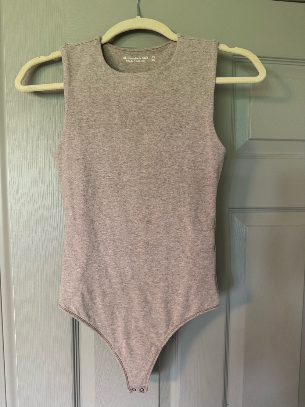 Abercrombie & Fitch Sleeveless Heather Gray Women’s Bodysuit